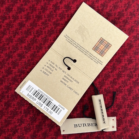NWT Burberry 72% Lambswool 24% Angora 4% Metallic Fibers Claret Check Scarf - Picture 6 of 7